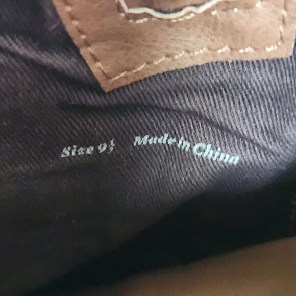 Dolce Vita Hiro Fringe Brown Suede Western Booties Size 9.5 - Picture 8 of 8